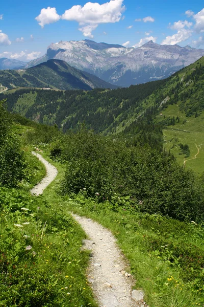 Droga w góry — Zdjęcie stockowe