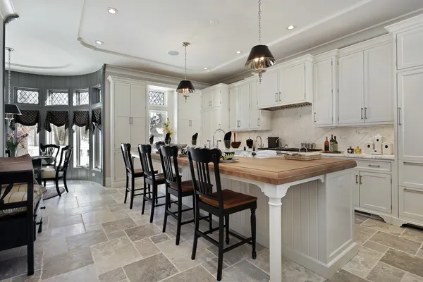 Kitchen in luxury home — Stock Photo, Image