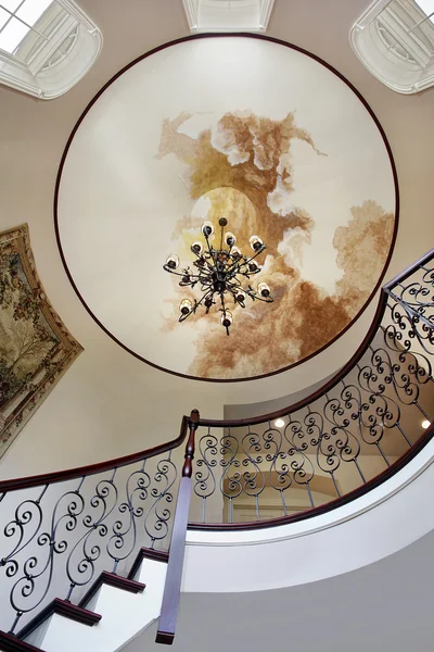 Foyer with ceiling design — Stock Photo, Image