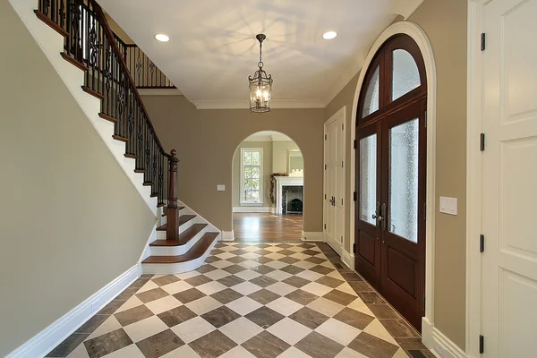 Foyer with checkerboard floor — Stock Photo, Image