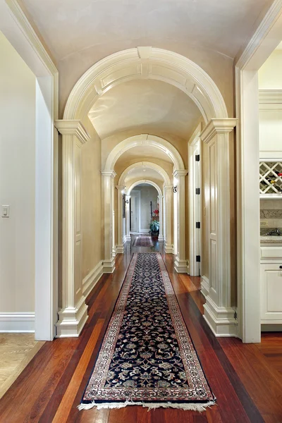Hallway with curved arches — Stock Photo, Image