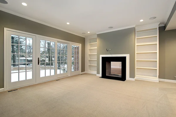 Library in remodeled home — Stock Photo, Image