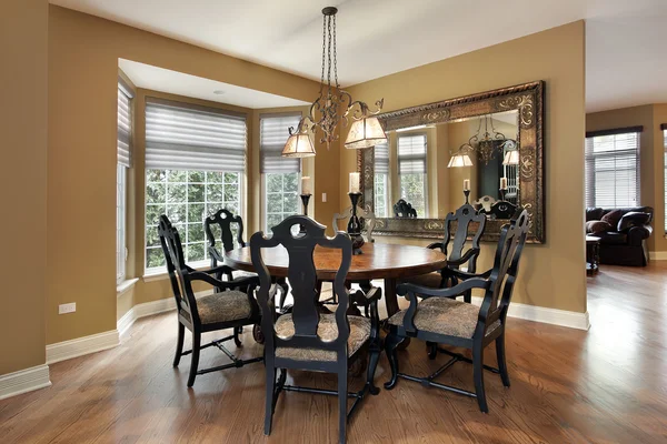 Dining room with gold walls — Stock Photo, Image