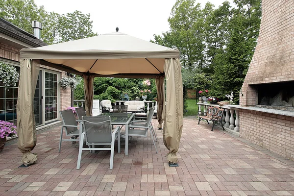 Baksteen patio van luxe binnenlandse — Stockfoto