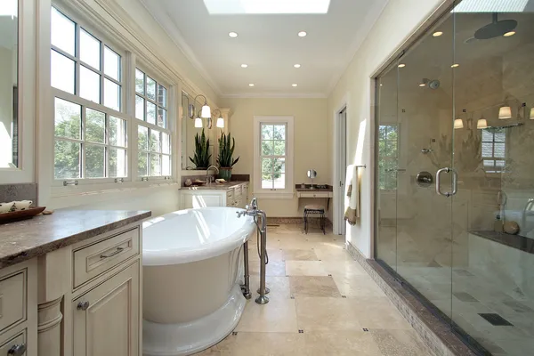 Master bathroom in new construction home — Stock Photo, Image