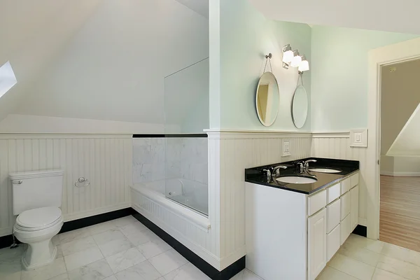 Bath in new construction home — Stock Photo, Image