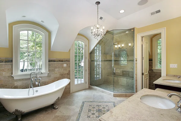 Master bath with glass shower — Stockfoto