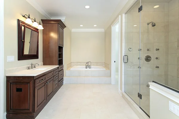 Master bath with glass shower — Stock Photo, Image