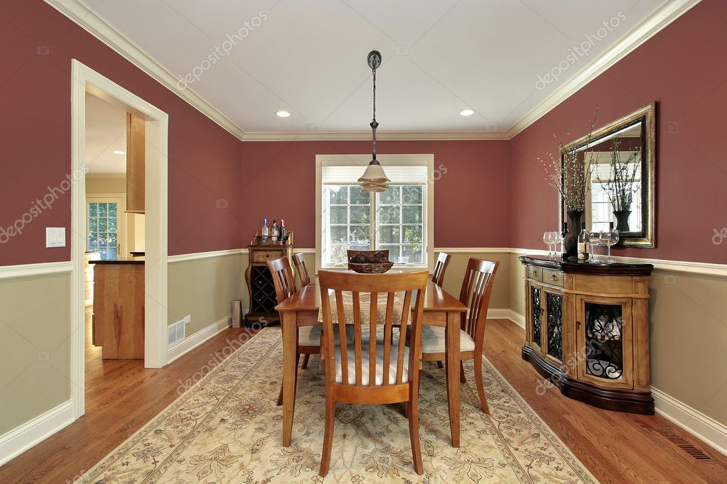 dining room with two toned walls | 圖庫照片 08 lmphot #8709899