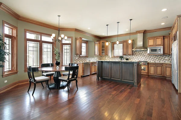 Kitchen and eating area — Stock Photo, Image