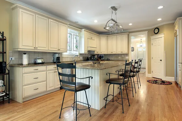 Kitchen in suburban home — Stock Photo, Image