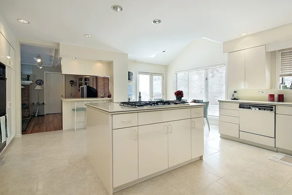 Large white kitchen — Stock Photo, Image