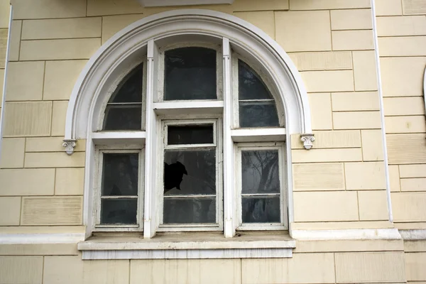 Gebroken raam Stockafbeelding