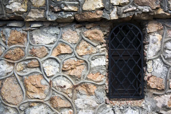 Текстура окна и кирпичной стены — стоковое фото