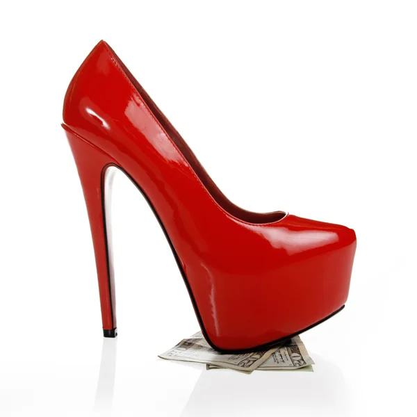 Altında kırmızı ayakkabı para — Stok fotoğraf