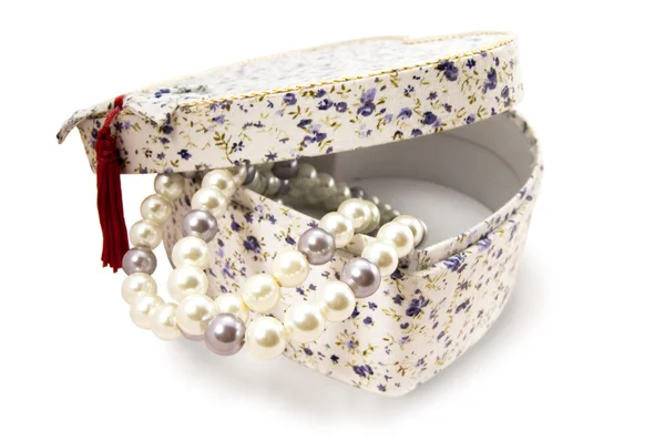 Giftbox with pearls — Stock Photo, Image