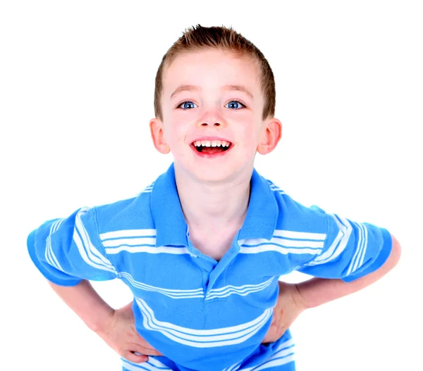 Красивый счастливый мальчик с руками на бедрах — стоковое фото