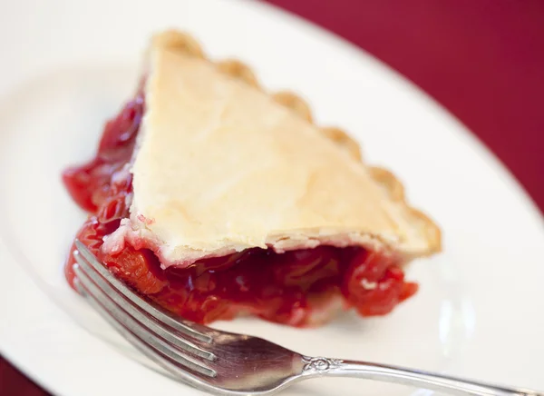 Slice of cherry pie — Stock Photo, Image