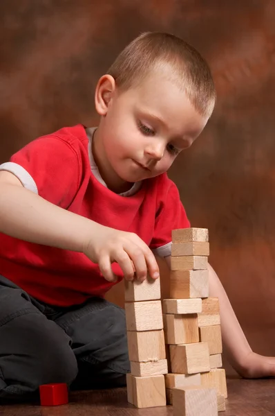 Criança de construção — Fotografia de Stock
