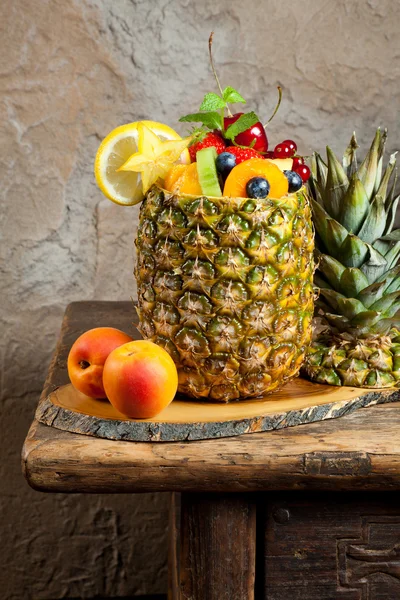 Fruit salad in pineapple — Stock Photo, Image