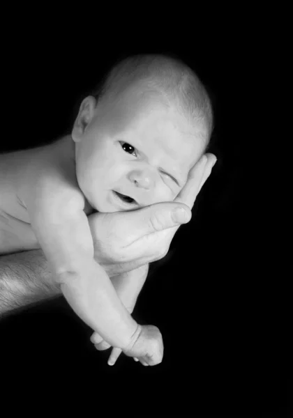 Baby in zwart-wit — Stockfoto