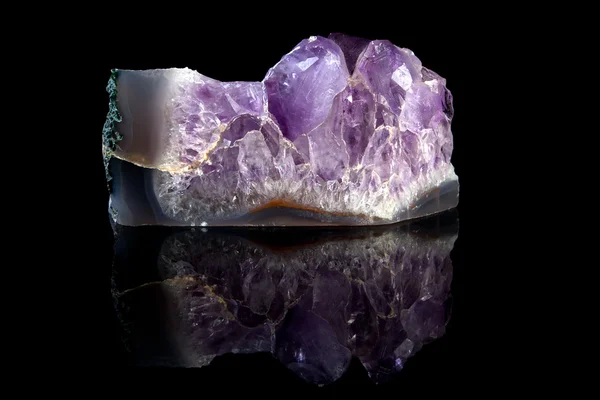 Rough Amethyst gemstone — Stock Photo, Image
