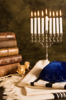 Prayer shawl and hanukkah clipart