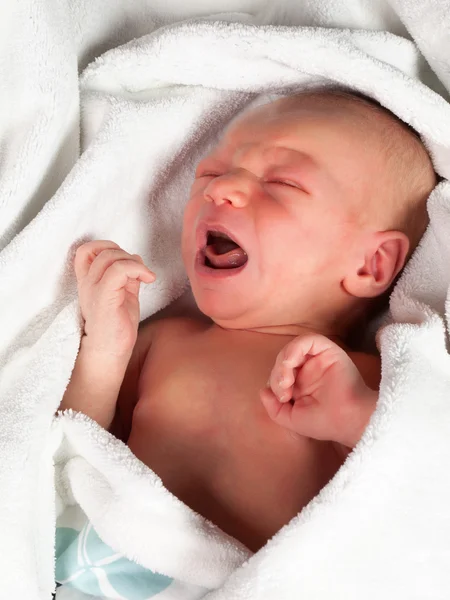 Gråtande baby — Stockfoto