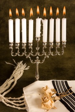 Prayer shawl and hanukkah clipart