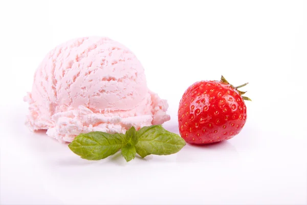 핑크 아이스크림 — 스톡 사진