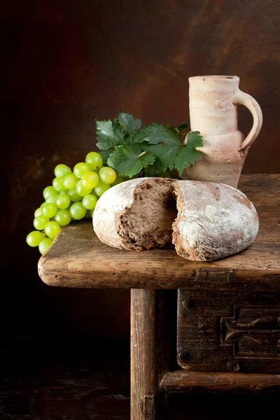 Brot und Wein — Stockfoto