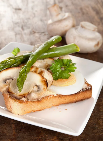 Mushrooms and asparagus — Stock Photo, Image