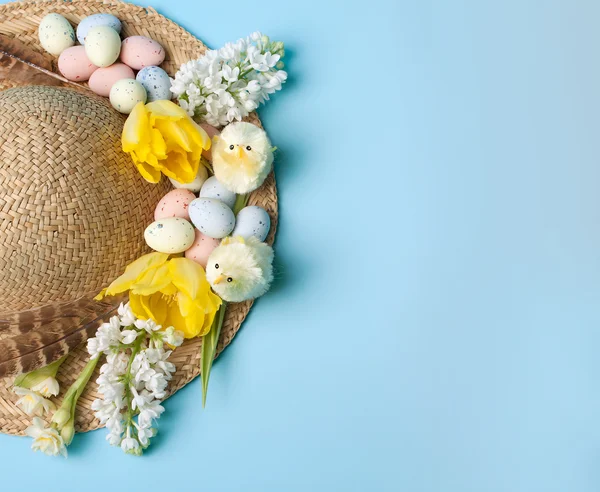 Straw hat for easter — Stock Photo, Image