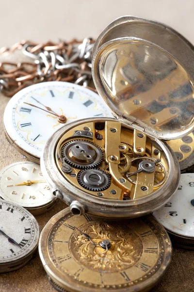Pilha de relógios — Fotografia de Stock