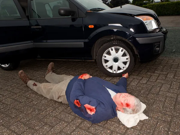 Auto ongeluk dode lichaam — Stockfoto