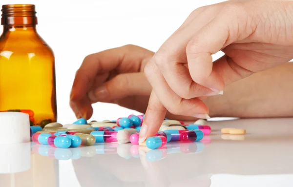 Counting pills — Stock Photo, Image