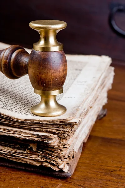 Judge's gavel on book — Stock Photo, Image