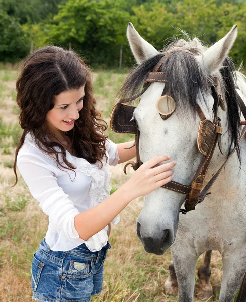 Meeting a horse — Stock Photo, Image