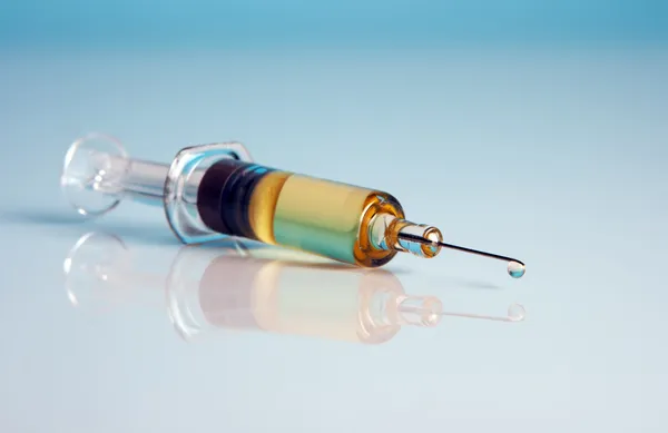 Vaccine droplet — Stock Photo, Image