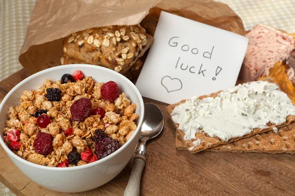 Breakfast and good luck message — Stock Photo, Image