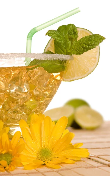 Yellow cocktail — Stock Photo, Image