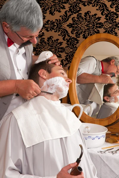 Old-fashioned shave — Stock Photo, Image