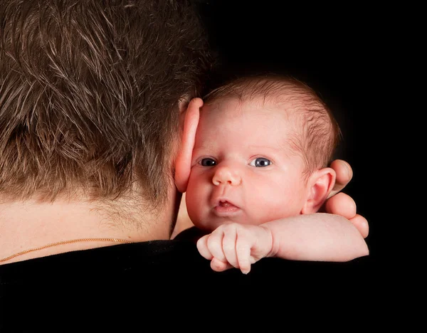 Baby safe med pappa — Stockfoto