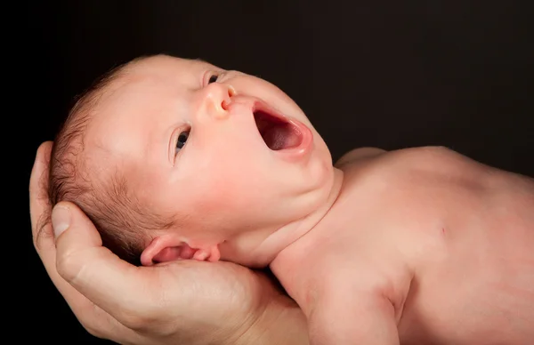 Gapende baby — Stockfoto