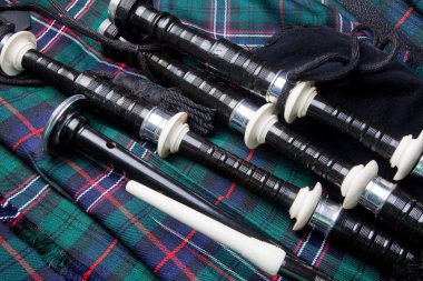 Bagpipes üzerinde İskoç eteği