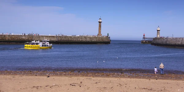 Whitby Harbour — Stock Photo, Image