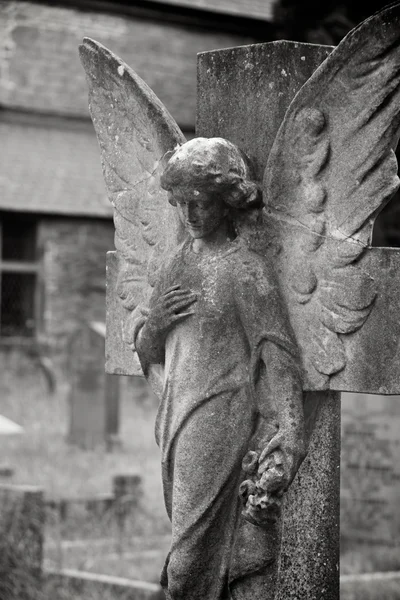 Сломанный ангел — стоковое фото