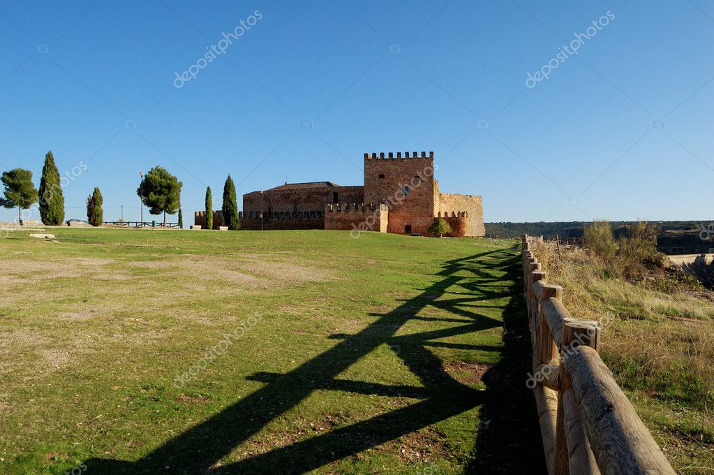 spanish castle | 图库照片 08 milacroft #8782332