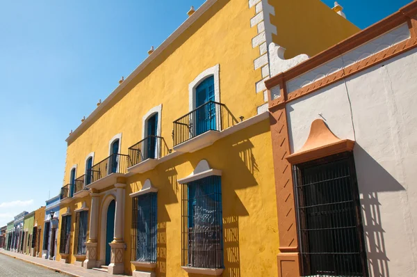 Colonial architecture in Campeche (Mexico) — Stock Photo, Image