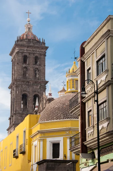 Parte de trás da catedral de Puebla, México — Fotografia de Stock